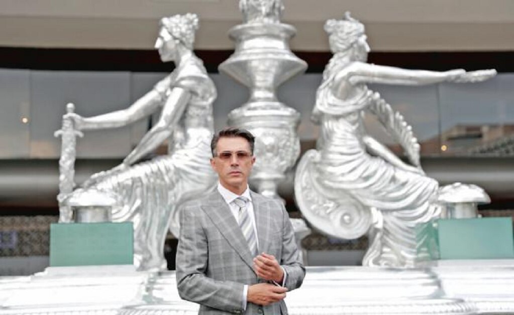 Lanzan petición en Internet para quitar a Mayer Comisión de Cultura