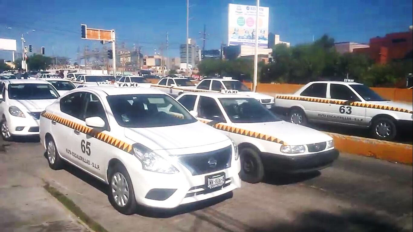 Taxistas de Escalerillas de Antorcha arremeten contra AMOTAC | San Luis