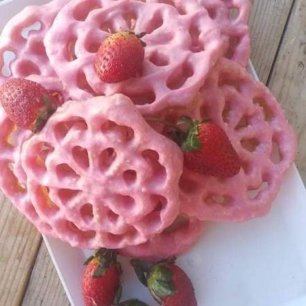 Abigail busca preservar el consumo del pulque, a través de la nieve, paletas y pan