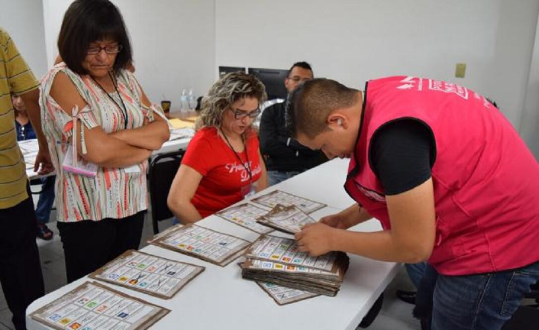 Especial, cortesía INE