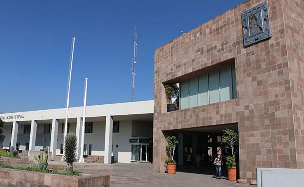 Ayuntamiento adeuda 800 mil pesos a bomberos de SLP