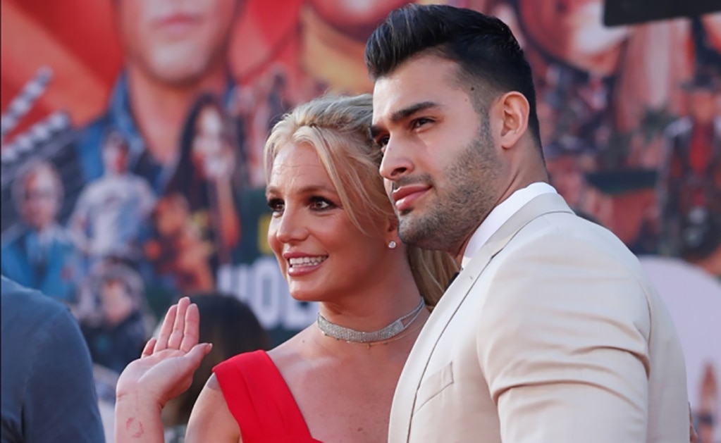 Anillo de Britney Spears llama la atención en alfombra roja
