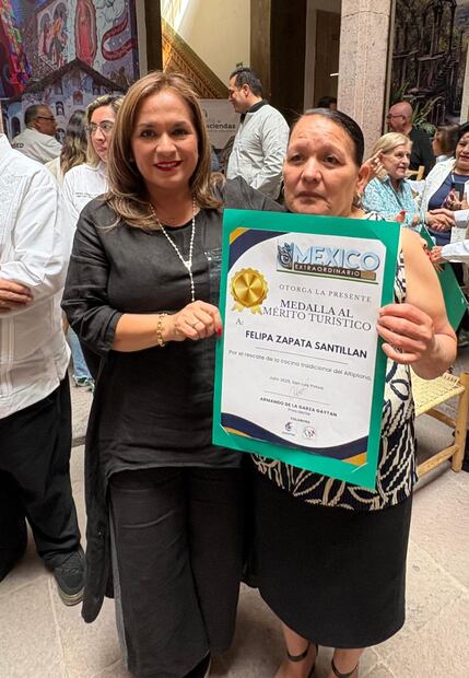 Por sus ricas gorditas, Soledad recibe galardón por su riqueza gastronómica. Foto: Especial