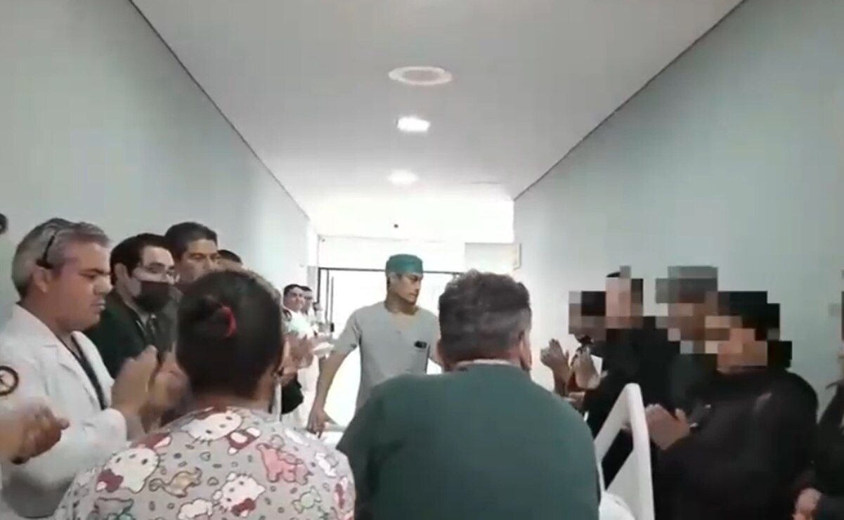 Con aplausos y valla humana despiden a joven donante en SLP. Foto: Captura de video
