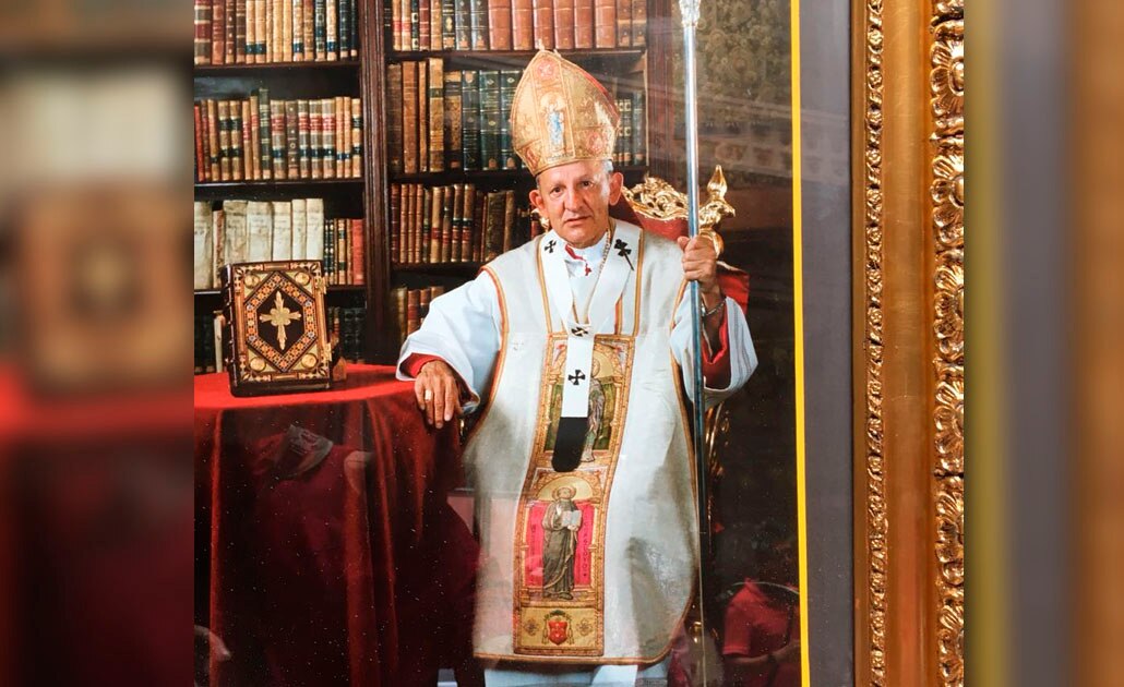 Recuerda iglesia católica a Arturo Szymanski a un año de su muerte