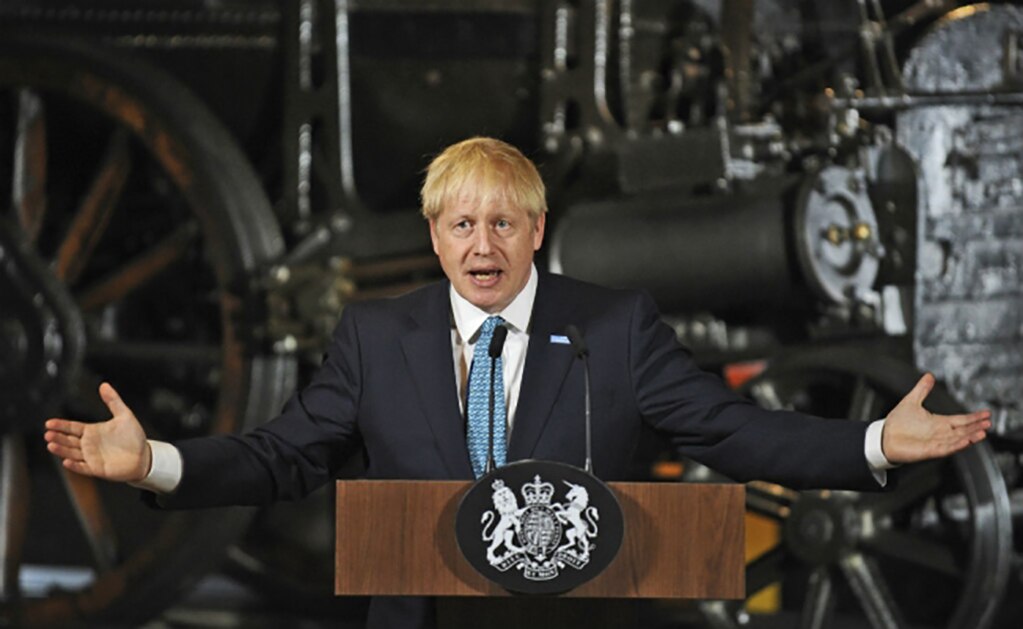 Consigue Johnson que tribunales no frenen sus planes sobre el "Brexit"