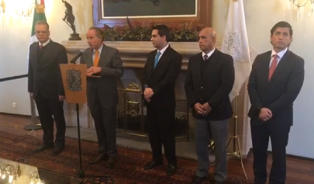 Sale Ramiro Robledo de SCT, llega Fernando Chávez