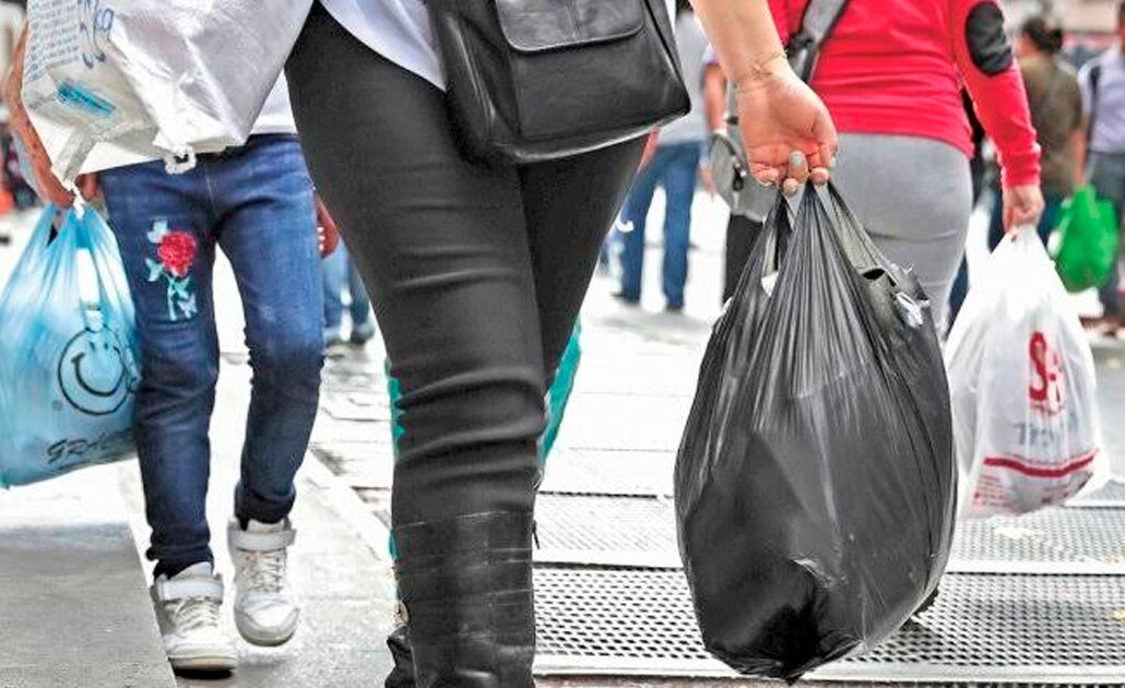 Multas y clausuras por usar bolsas de plástico aplicará hasta 2021