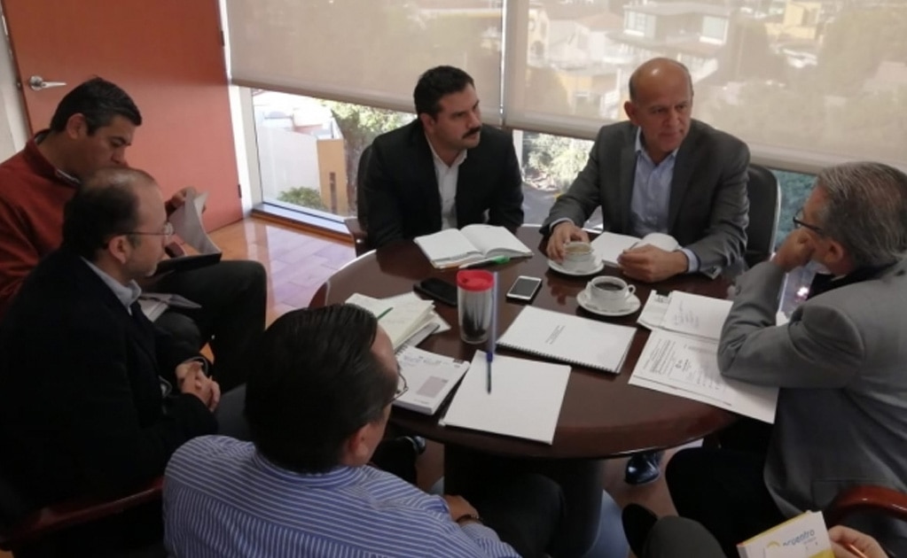 El Secretario de Salud estatal, Carlos de la Peña, sostuvo una reunión de trabajo con el Director General del Insabi, Juan Antonio Ferrer Aguilar. FOTO: @SSaludGro