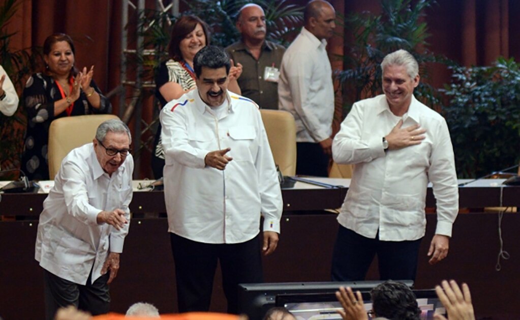 Destaca Nicolás Maduro labor de AMLO; encabeza "frente contra el neoliberalismo", dice