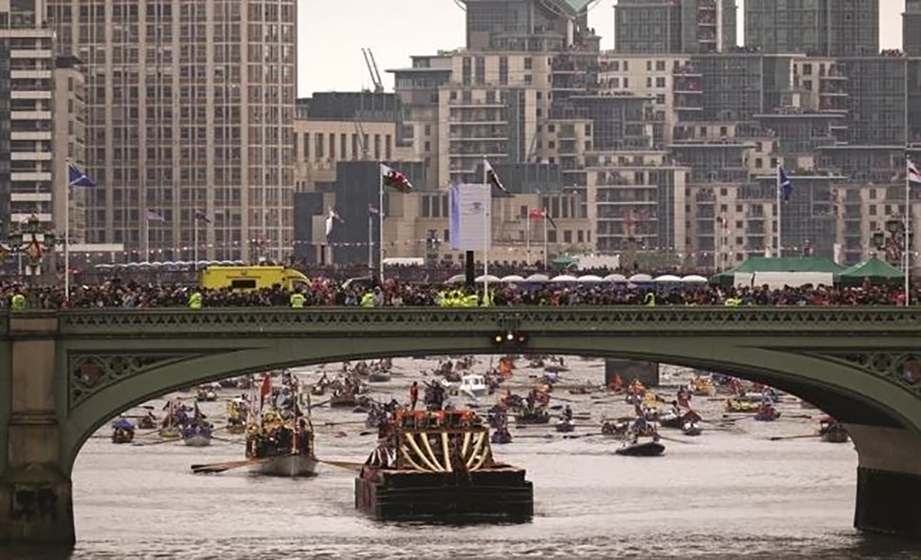 Investigan como posible ataque terrorista incidente en puente de Londres 