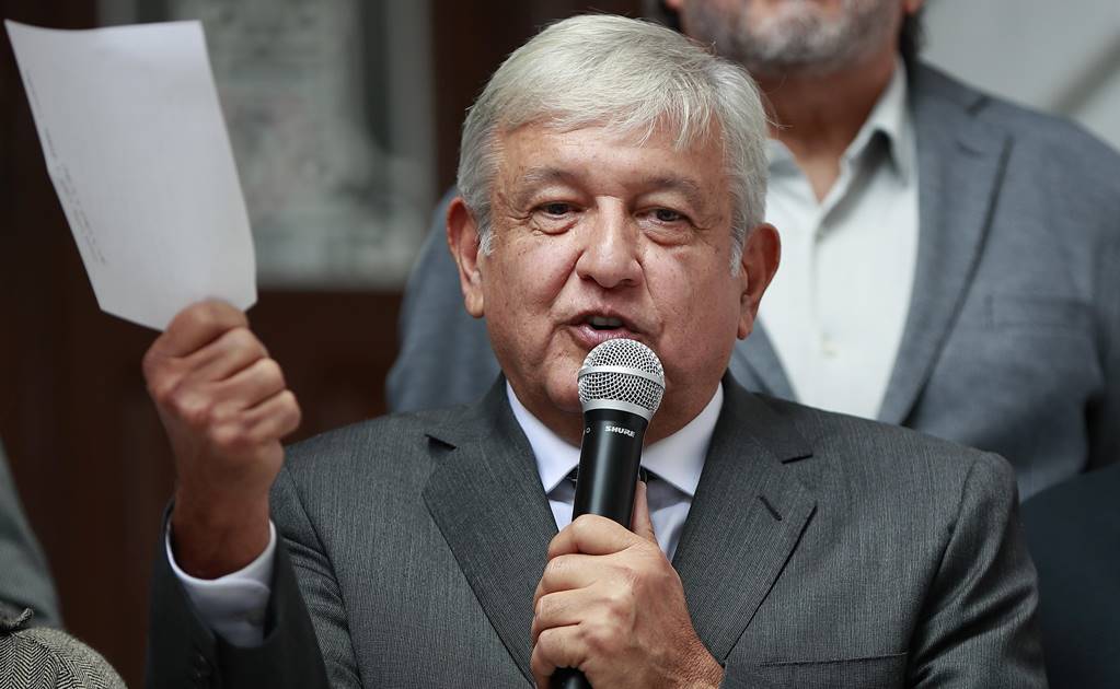 Con encuesta y consulta, ciudadanos decidirán sobre aeropuerto: AMLO