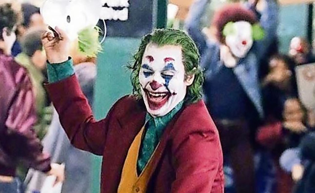 Joker genera caos en el Metro de NY