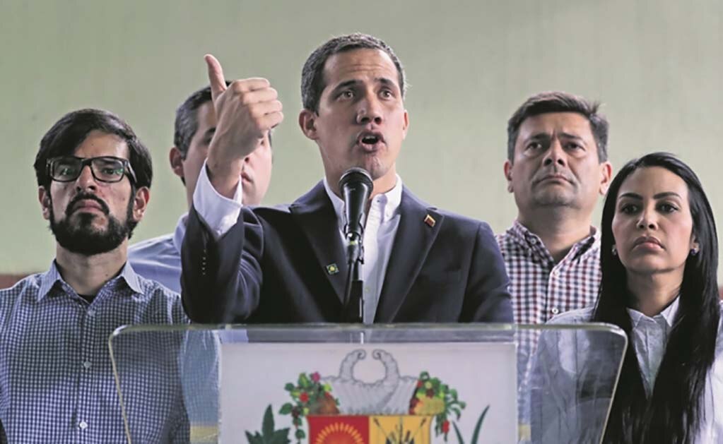 Pide Guaidó a Colombia investigar supuesta corrupción de sus delegados