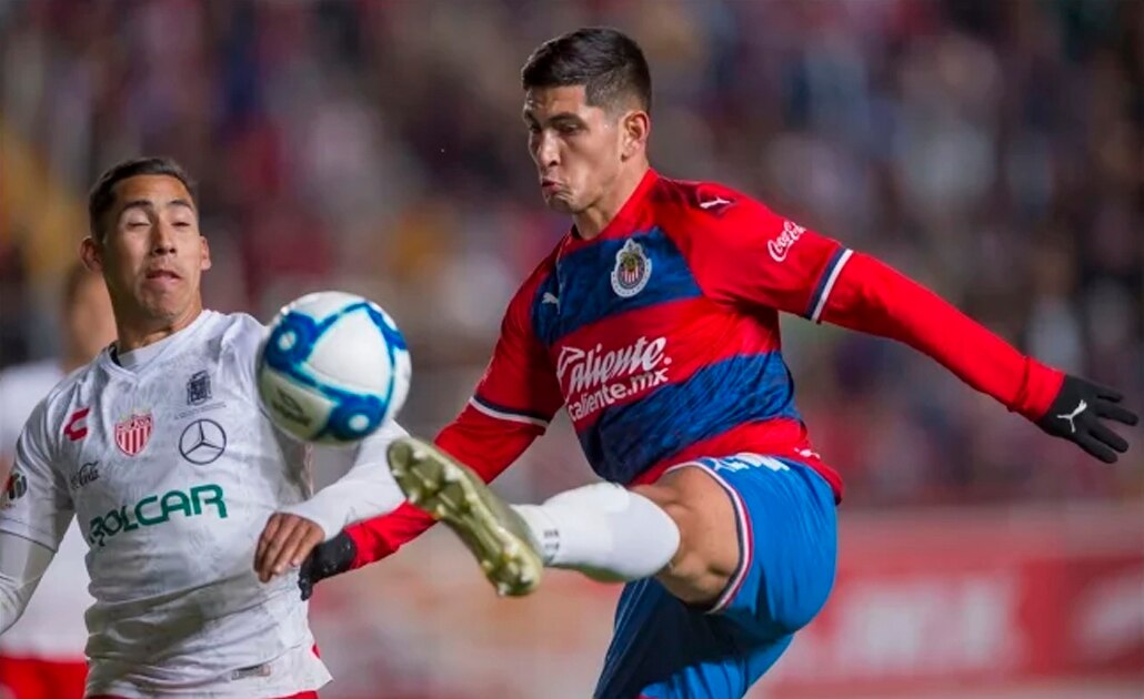 Doping de Víctor Guzmán; no se queda en Chivas