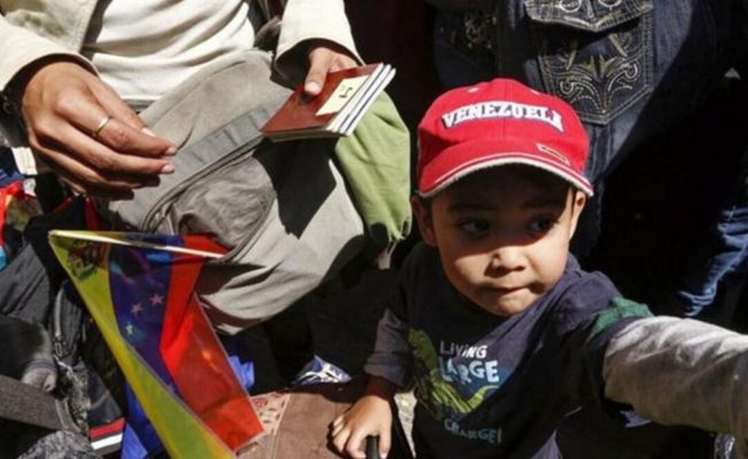 Más de 2 millones de venezolanos han salido del país, según cifras de la ONU, pero algunos han empezado a regresar (Foto: AFP)