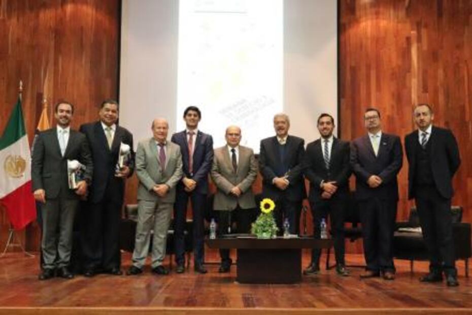 Pedroza Gaitán participó en el panel “Estado, Derecho y Economía”
