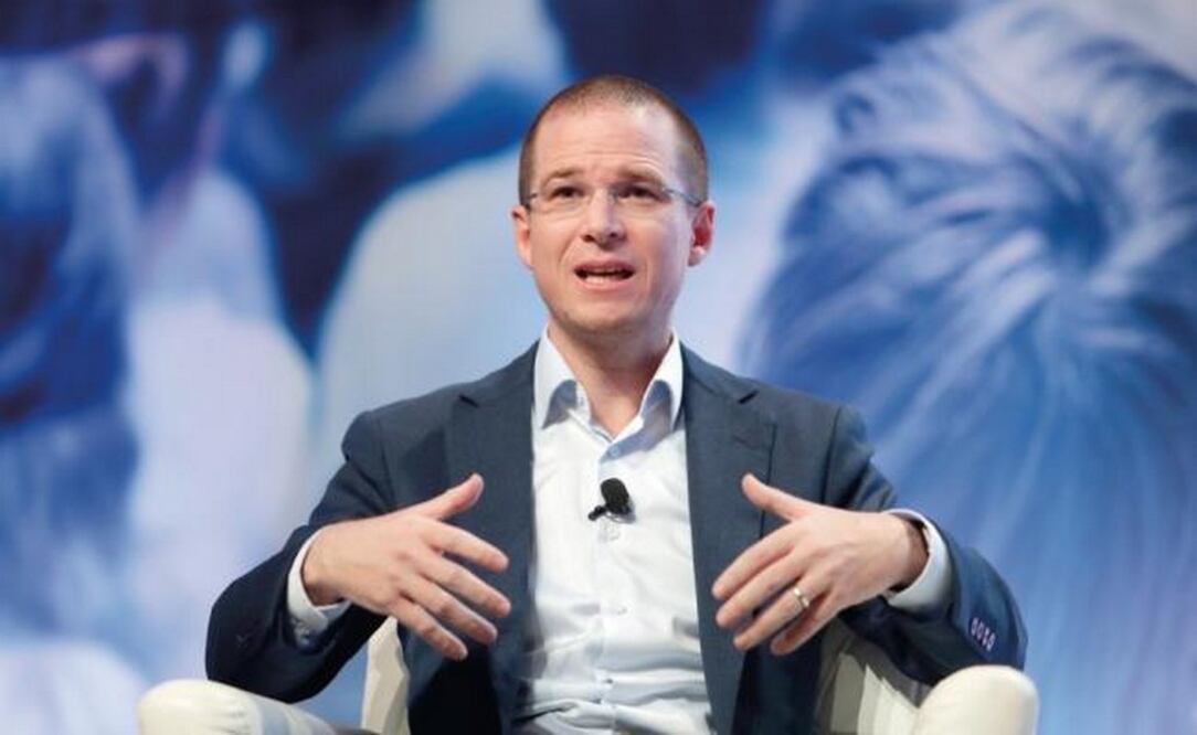 El aspirante presidencial Ricardo Anaya vendió una nave industrial en Querétaro por 54 mdp, transacción que es investigada (ARCHIVO EL UNIVERSAL)