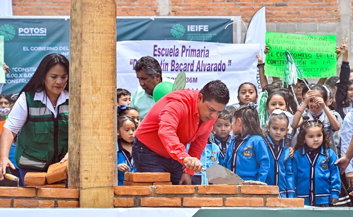 Arrancan obras en tres escuelas de Soledad; gobierno de SLP va por meta de 100 nuevos planteles