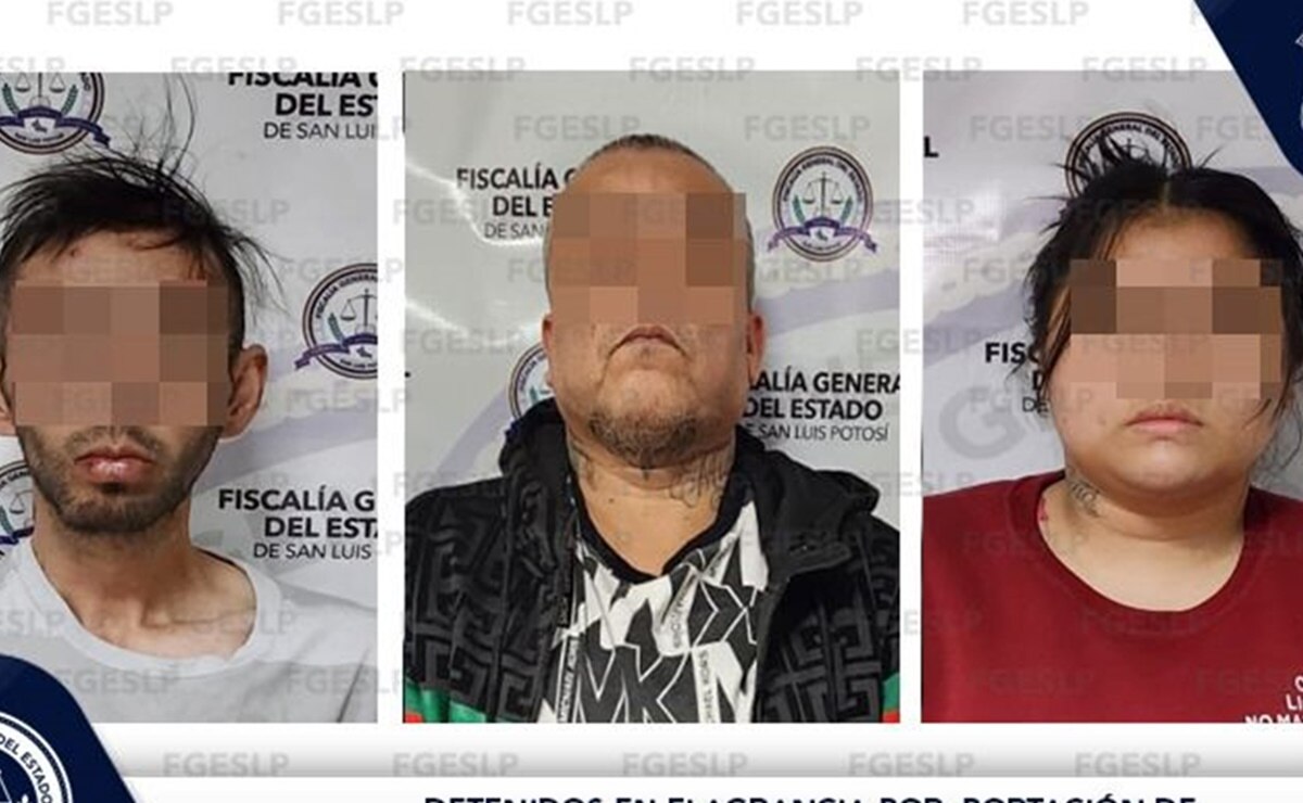 Detienen a delincuentes a bordo de un taxi polarizado en SLP. Foto: Especial