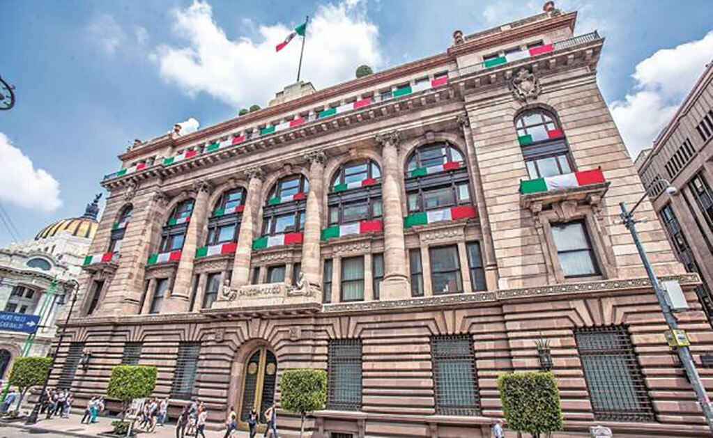 El Banco de México, la Segob, la CNDH y la Oficina de Presidencia informaron que no otorgan ningún bono de puntualidad a sus empleados. Foto: ARCHIVO EL UNIVERSAL