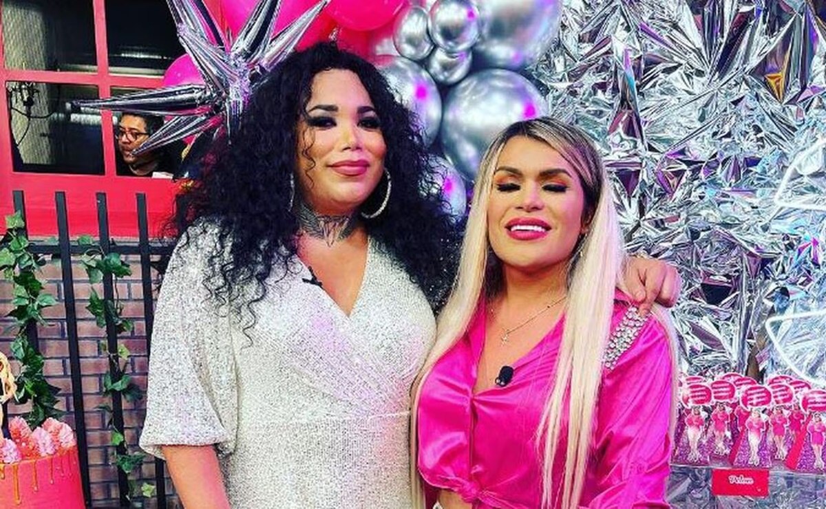 Patadas, un robo y terminó descalza; así denunció Wendy Guevara agresión a Paola Suárez