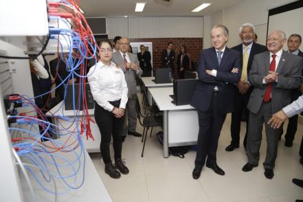 Inaugura JMCL centro de capacitación para la industria automotriz en SLP