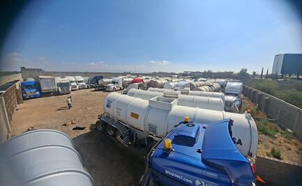 Aseguran predio con 30 pipas cargadas de combustible almacenado de forma irregular en SLP 