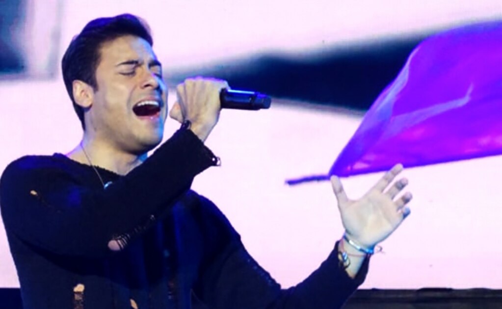 Celebra Carlos Rivera 100 conciertos y 100 historias de su Guerra Tour