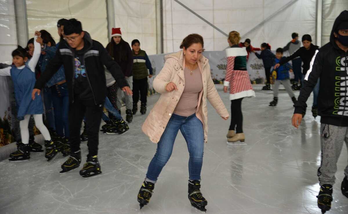 Abren pista de hielo gratuita en el municipio de Soledad. Foto: Especial