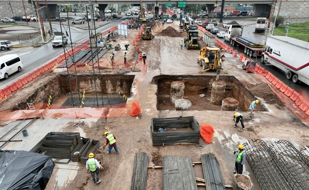 Así avanzan las obras del nuevo puente en Circuito Potosí. Foto: Especial