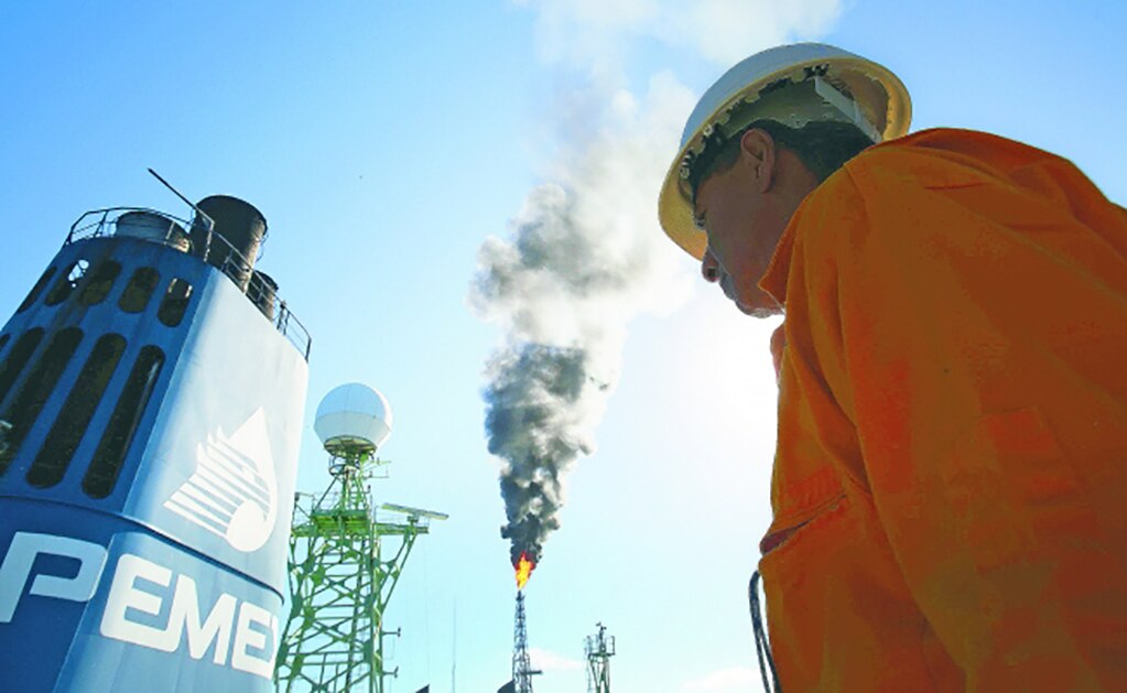 La 4T plantea revivir a Pemex con un billón de pesos