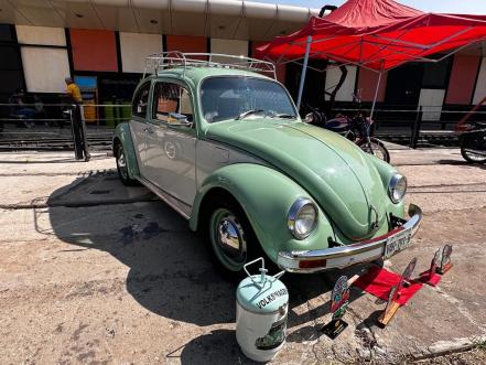 Así fue la exhibición de autos clásicos en el Museo del Ferrocarril de SLP 