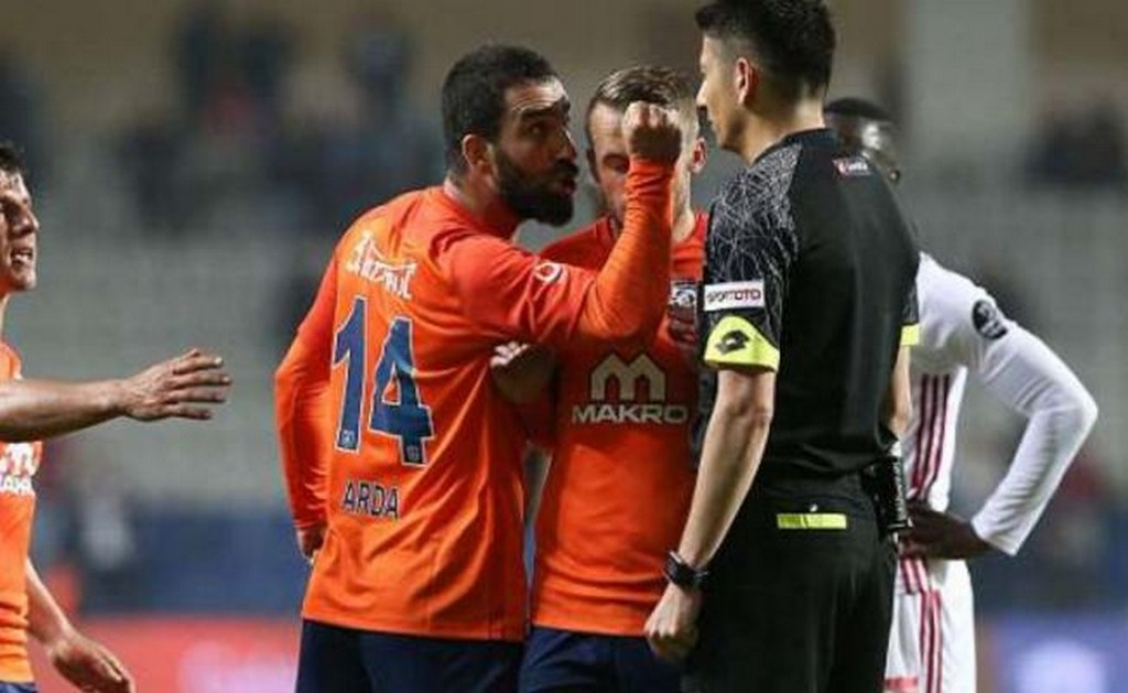 Arda Turan, sancionado con 16 partidos