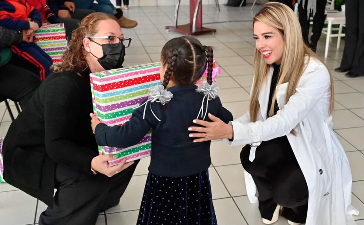 Pasaron Navidad en familia 25 menores que fueron adoptados en SLP