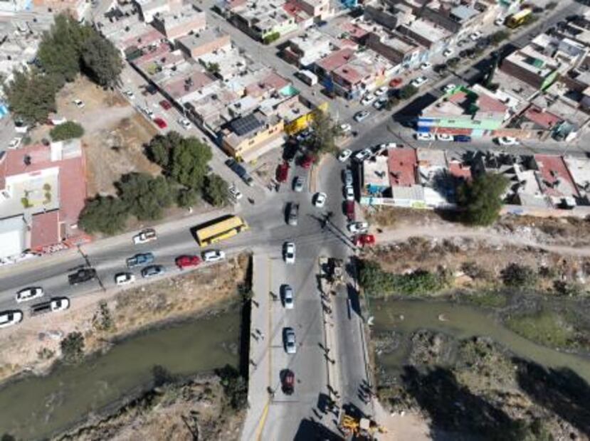 Se acabará la pestilencia de aguas negras en avenida Seminario, promete Gallardo