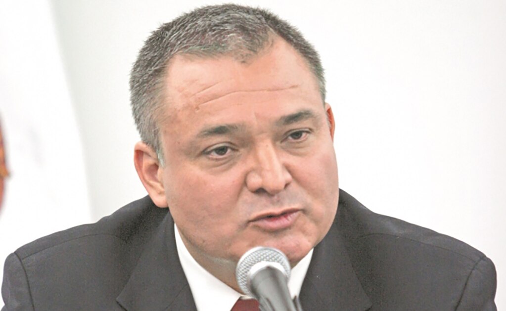 García Luna pasó de dos casas en México a mansiones en Estados Unidos