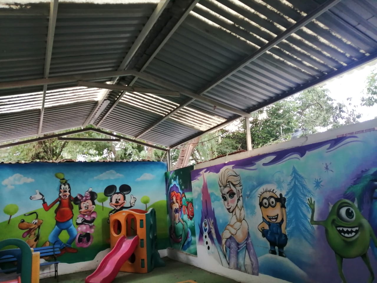 Detienen construcción de guardería de CTM en zona metropolitana de San Luis