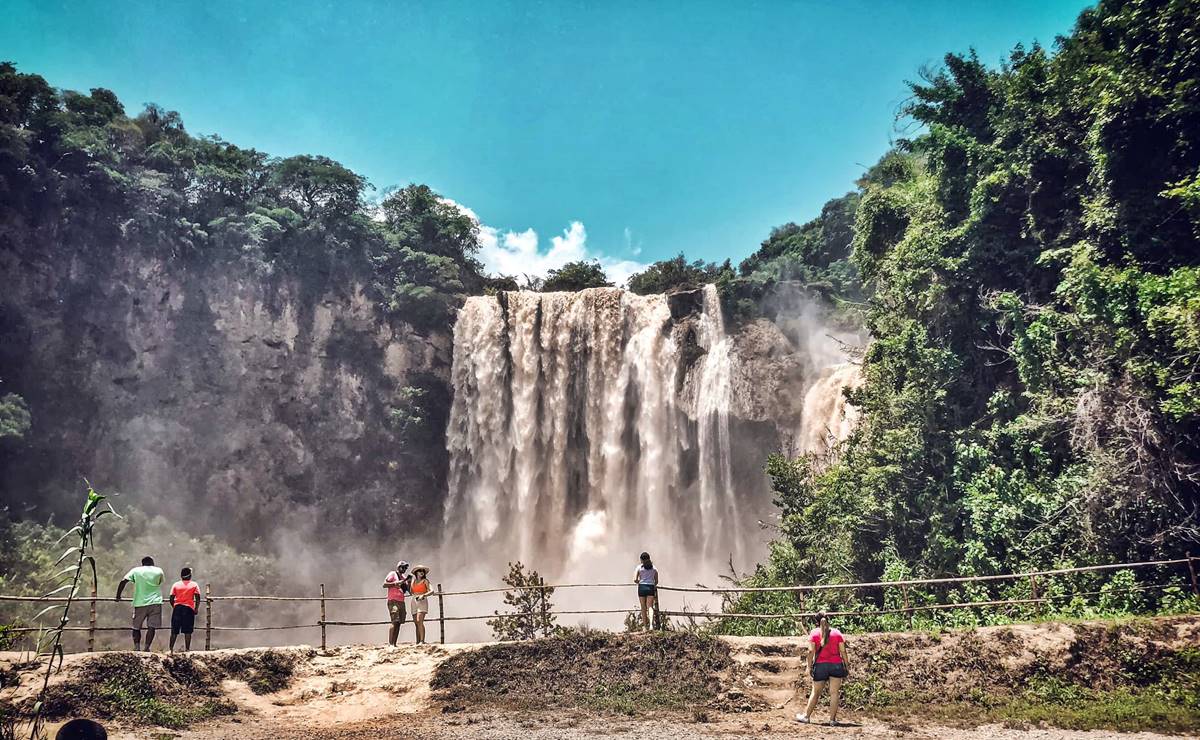Cascadas de la Huasteca lucen su máximo esplendor, pero hay alerta para el turismo
