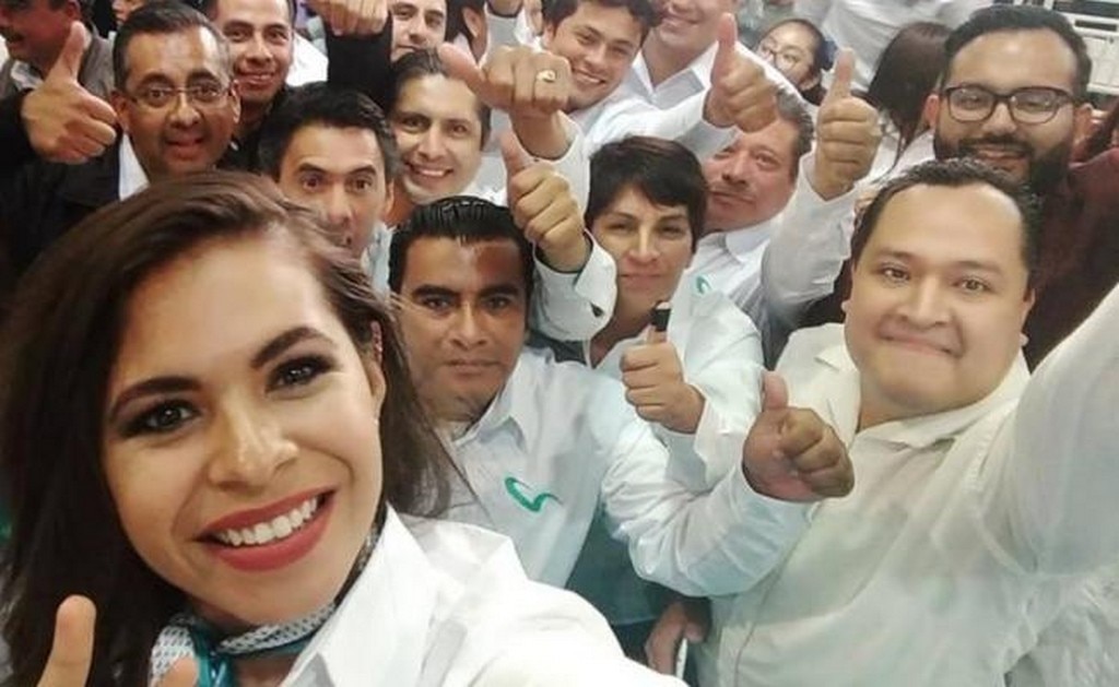 De candidata a diputada a “conejita” de Playboy