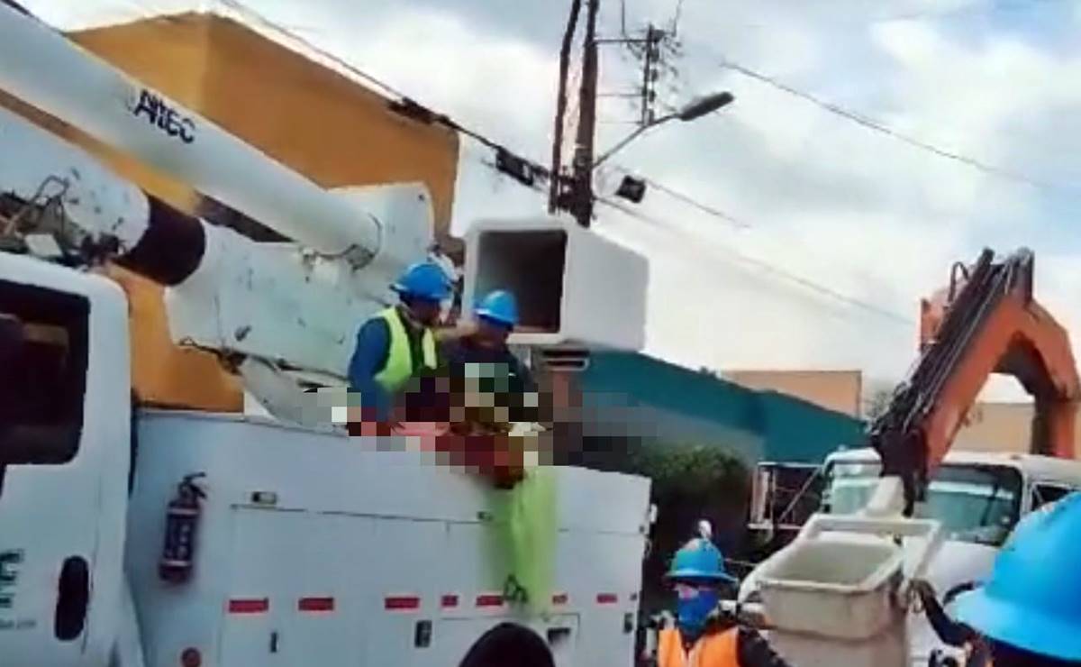 Trabajador de CFE recibe descarga eléctrica en calles de SLP; lo reportan delicado tras sufrir quemaduras graves