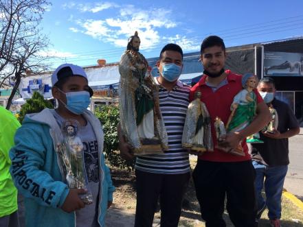 Potosinos festejan a San Judas Tadeo, el santo de las causas imposibles
