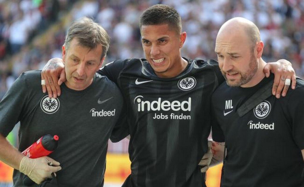 Carlos Salcedo sufre lesión y es duda para la Selección Mexicana