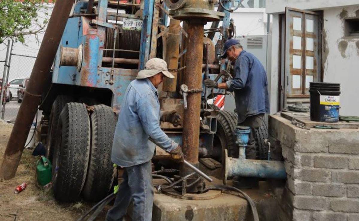 Vecinos se “adueñan” de pozos de agua y se oponen al llenado de pipas para suministrar a la capital de SLP