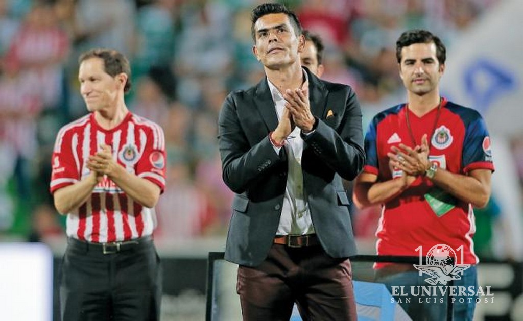 Chivas también buscó a Peláez