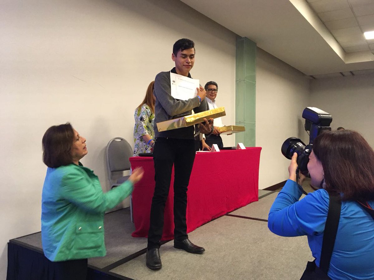 Sobresale estudiante de Cobach al obtener primer lugar nacional en historia