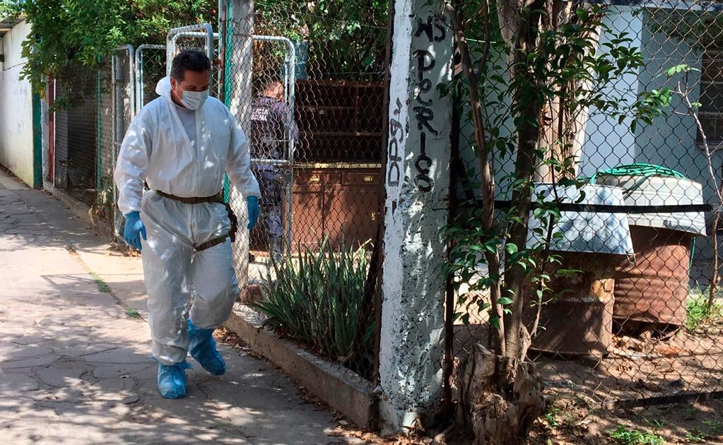 Localizan cadáver en descomposición dentro de domicilio 