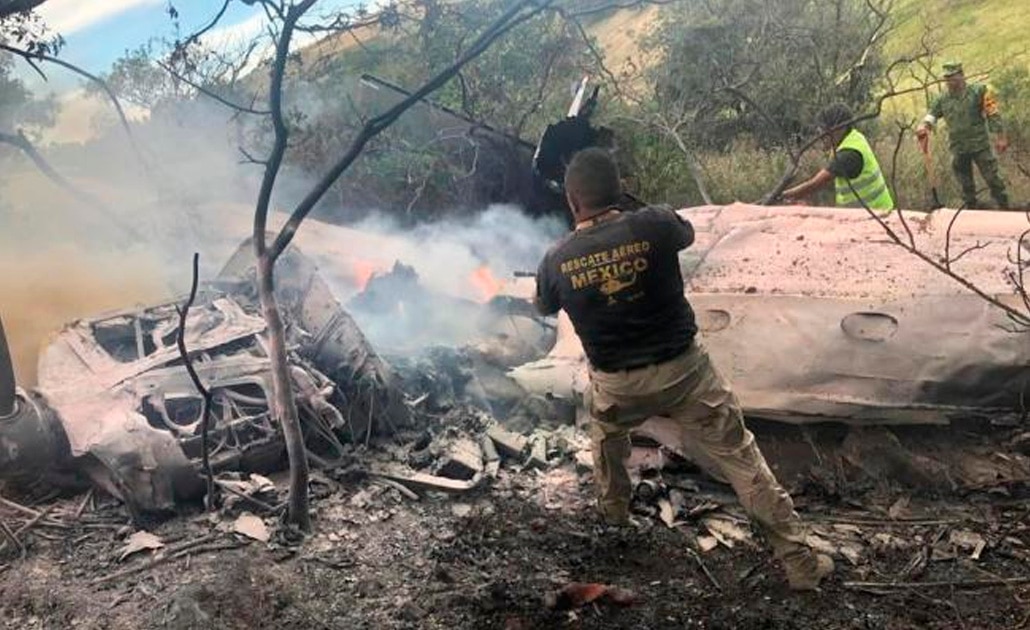 Se desploma avioneta en Atizapán; mueren 2 personas
