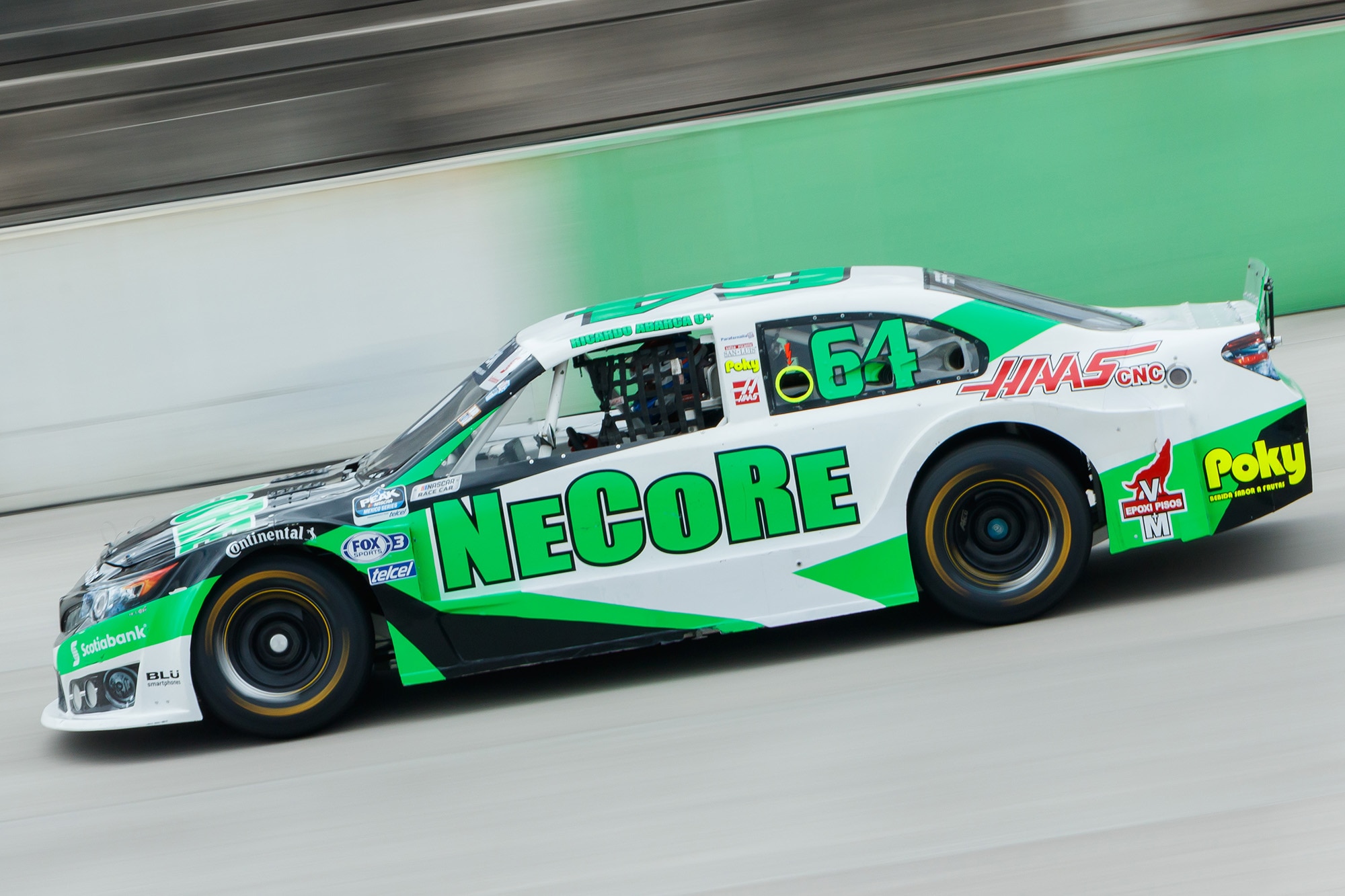 Pilotos de NASCAR México se preparan para semifinal en Guadalajara