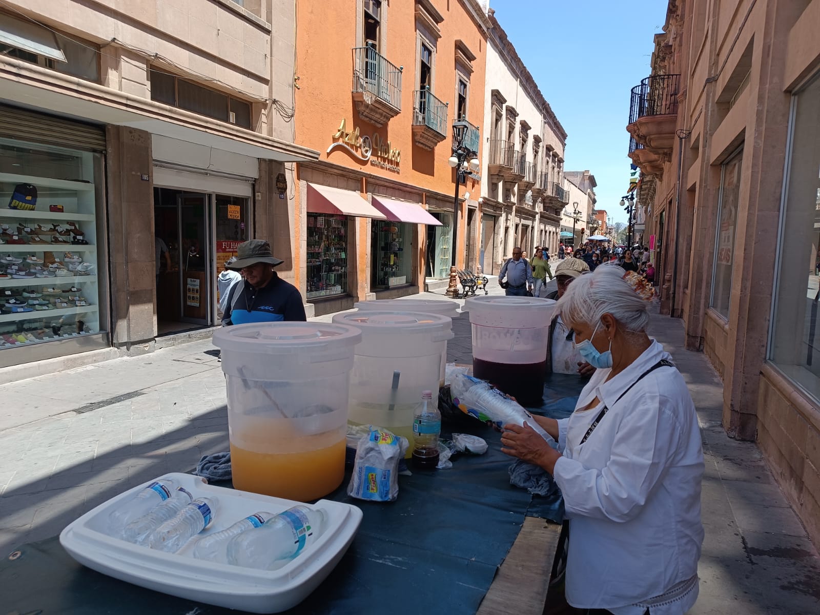 Onda de calor no da tregua en SLP, registrarán más de 40 grados en la Huasteca